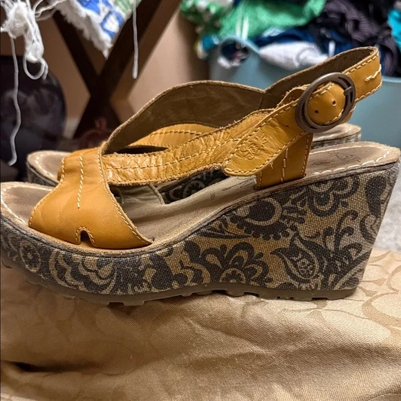 Fly London Women's Yellow Wedge Sandals - Picture 5 of 7